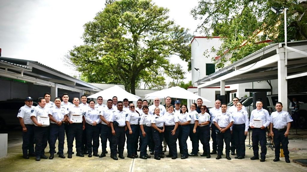 La SSPC Morelos reconoció la labor y años de servicio de seis paramédicos del ERUM, quienes han dedicado hasta dos décadas a salvar vidas en emergencias.