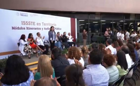 Morelos acerca servicios del ISSSTE a docentes de IEBEM