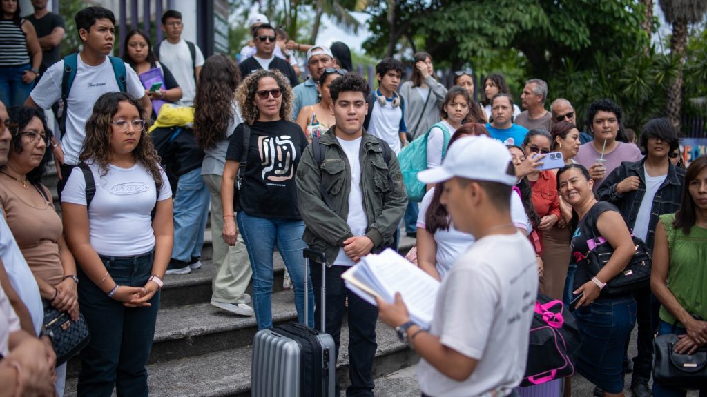 Infancias viajan a la CDMX para vivir la experiencia aeroespacial