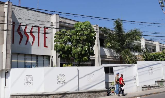 SNTE celebra reconversión del Hospital ISSSTE