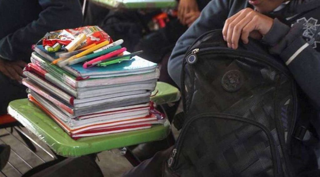 Morelos ajustará protocolo de revisión de mochilas en escuelas