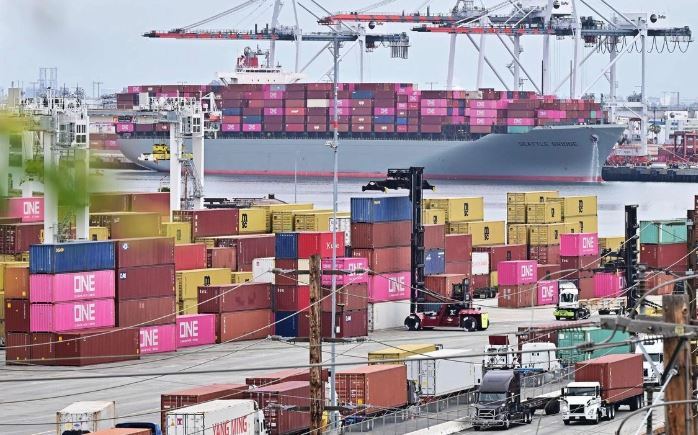 China advierte represalias a Trump