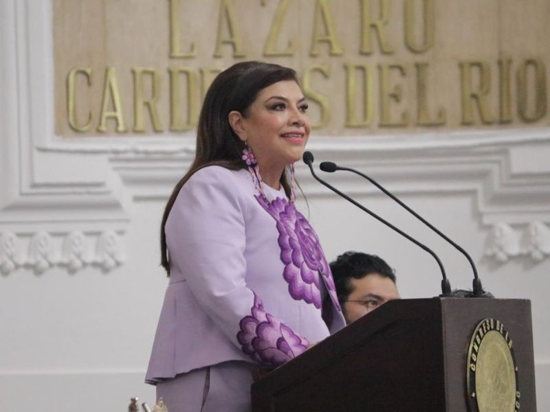 Pan y Morena chocan en informe de Clara Brugada