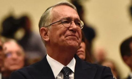 Juez cuestiona espionaje de Salinas