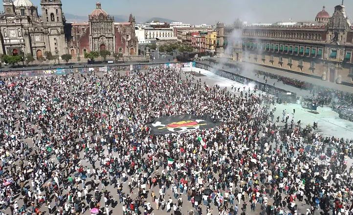 Miles exigen seguridad en el Zócalo