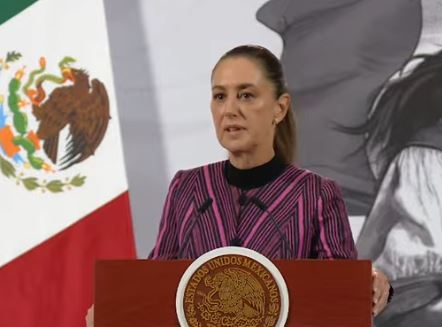 Vallas en palacio nacional