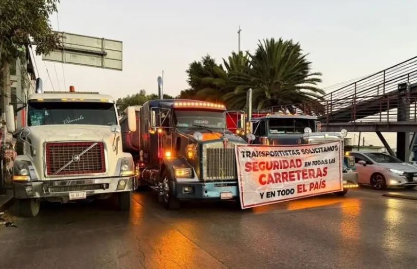 Comienzan a liberar carreteras