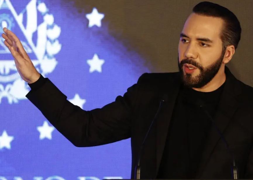 Bukele responde a Clinton
