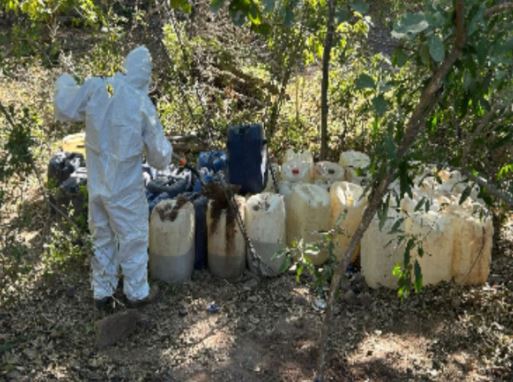 Desmantelan laboratorios en Sinaloa