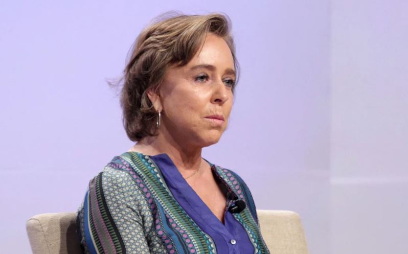 Jueza frena audiencia contra María