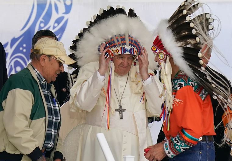 Canadá recibe artefactos