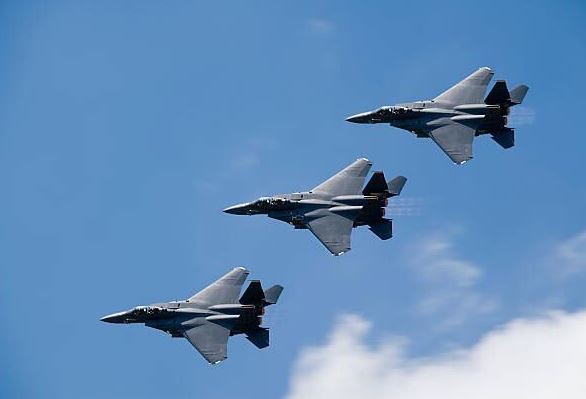 FAA advierte riesgos aéreos