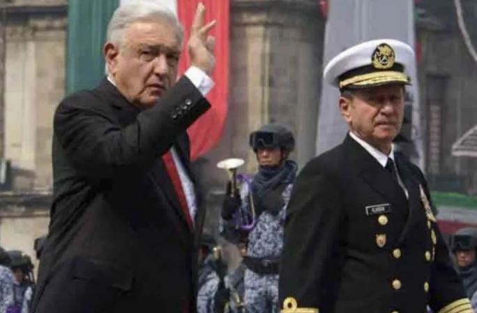 Abogado pide investigar a AMLO