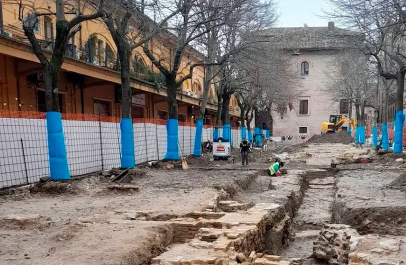 Hallan en Italia Basílica de Vitruvio