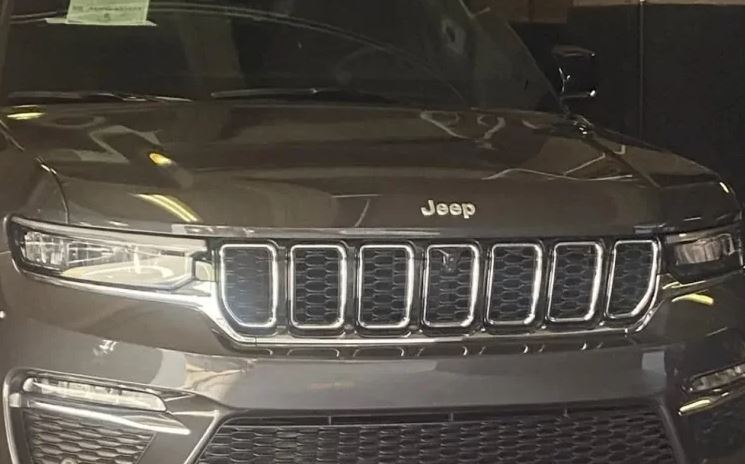 SCJN renuncia a camionetas