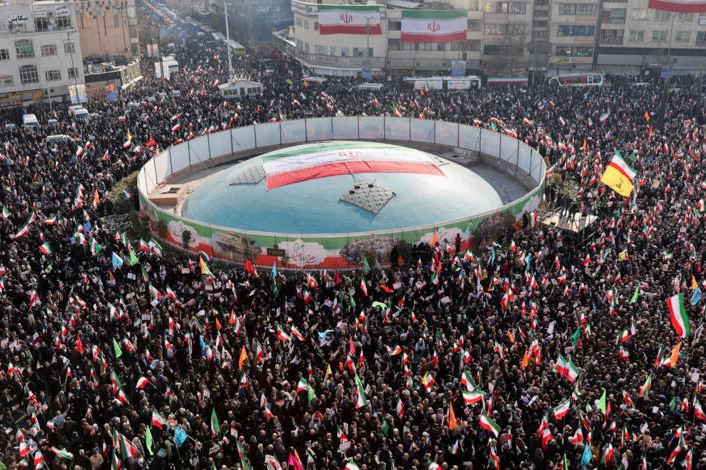 Irán amenaza bases de EE. UU.